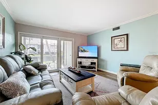 1801 Gulf Dr N, Bradenton Beach, FL 34217 - Photo 4