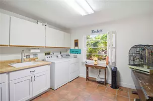 3951 Country View Dr, Sarasota, FL 34233 - Photo 20