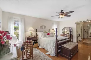 3951 Country View Dr, Sarasota, FL 34233 - Photo 10