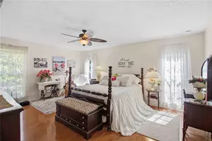 3951 Country View Dr, Sarasota, FL 34233 - Photo 4