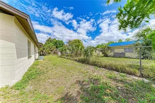 3012 Clay Cir, Sarasota, FL 34234 - Photo 16