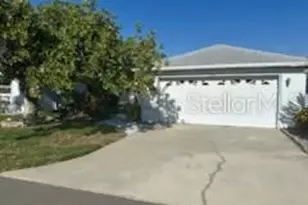 2416 Waterford Ct, Palmetto, FL 34221 - Photo 2