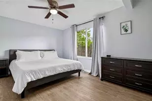 3018 Arlington St, Sarasota, FL 34239 - Photo 18