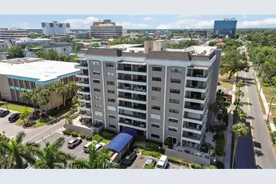 1400 Barcarrota Boulevard #201, Bradenton, FL 34205 - Photo 2