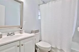 3113 McIntosh Rd, Sarasota, FL 34232 - Photo 12