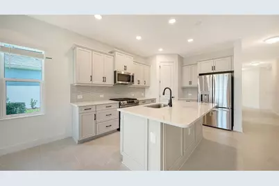 17682 Sylvester Drive, Venice, FL 34293 - Photo 8