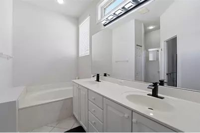 132 Tall Trees Court, Sarasota, FL 34232 - Photo 22