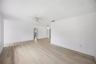 2501 Cass St, Sarasota, FL 34231 - Photo 8