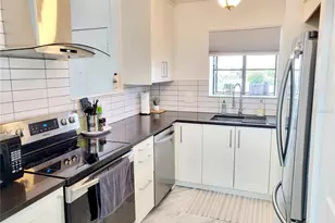 2903 63rd St W, Bradenton, FL 34209 - Photo 6