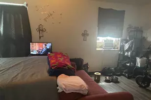 2411 6th St E, Bradenton, FL 34208 - Photo 6