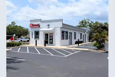 1003 1st Street E, Bradenton, FL 34208 - Photo 1