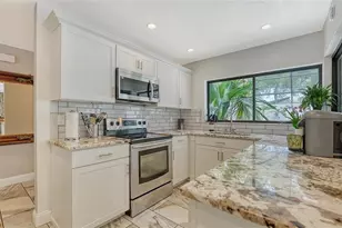 3842 Glen Oaks Manor Dr, Sarasota, FL 34232 - Photo 12
