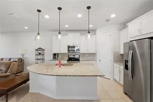 11929 Tapestry Ln, Venice, FL 34293 - Photo 14