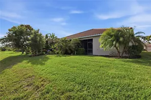 11929 Tapestry Ln, Venice, FL 34293 - Photo 24