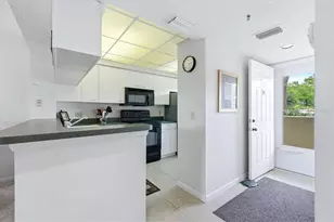 823 Wexford Blvd, Venice, FL 34293 - Photo 6