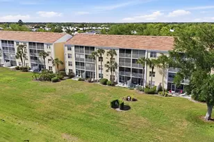 823 Wexford Blvd, Venice, FL 34293 - Photo 2