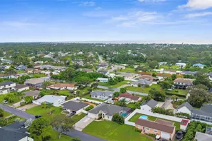 947 Seneca Rd, Venice, FL 34293 - Photo 40