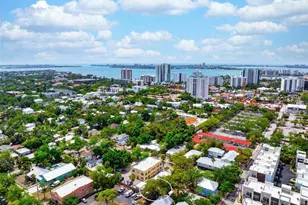 325 Ohio Pl, Sarasota, FL 34236 - Photo 14