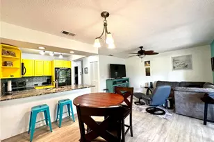 3031 Quail Hollow, Sarasota, FL 34235 - Photo 6