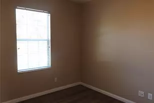 1649 Napoli Dr W, Sarasota, FL 34232 - Photo 20