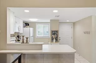 12538 SW Kingsway Cir, Lake Suzy, FL 34269 - Photo 14