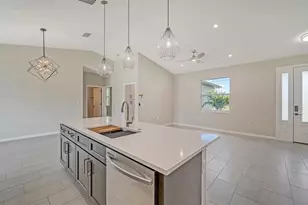 6227 Tropicaire Blvd, North Port, FL 34291 - Photo 10