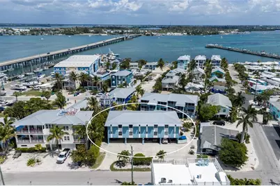 205 Highland Avenue #2, Bradenton Beach, FL 34217 - Photo 1