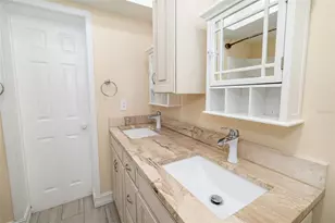 4158 Prudence Dr, Sarasota, FL 34235 - Photo 30