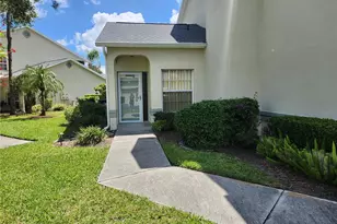 6330 Green Oak Circle, Bradenton, FL 34203 - Photo 2