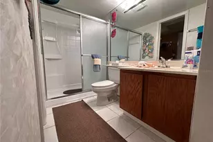 1647 Brookhouse Ct, Sarasota, FL 34231 - Photo 10