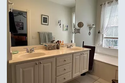 7896 Farina Court, Sarasota, FL 34238 - Photo 8