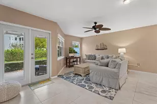 1332 Siesta Bayside Dr, Sarasota, FL 34242 - Photo 14