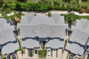 1332 Siesta Bayside Dr, Sarasota, FL 34242 - Photo 44