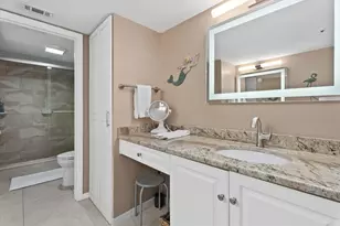 1332 Siesta Bayside Dr, Sarasota, FL 34242 - Photo 30