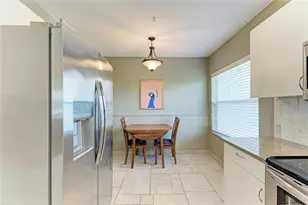 9620 Club S Cir, Sarasota, FL 34238 - Photo 14