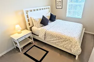 3880 82nd Ave Cir E, Sarasota, FL 34243 - Photo 20