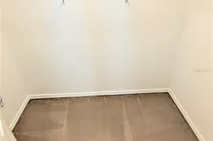 3880 82nd Ave Cir E, Sarasota, FL 34243 - Photo 18