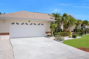 366 Harwick St, Port Charlotte, FL 33954 - Photo 2