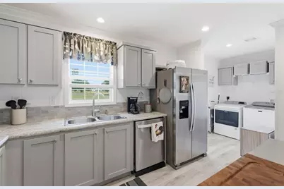 5625 Hog Town Lane, Myakka City, FL 34251 - Photo 16