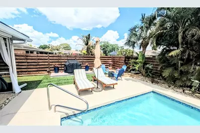 7477 Mariana Drive, Sarasota, FL 34231 - Photo 28