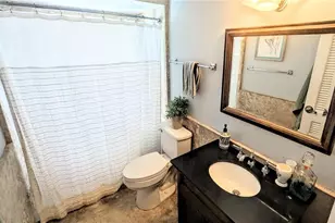 7477 Mariana Dr, Sarasota, FL 34231 - Photo 16