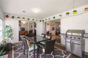 7354 W Country Club Dr N, Sarasota, FL 34243 - Photo 26