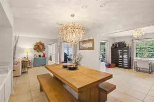 7354 W Country Club Dr N, Sarasota, FL 34243 - Photo 4