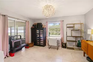 7354 W Country Club Dr N, Sarasota, FL 34243 - Photo 18