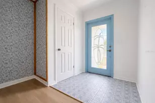 3602 Cambridge Dr W, Bradenton, FL 34205 - Photo 2