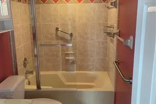 7287 Eleanor Cir, Sarasota, FL 34243 - Photo 26