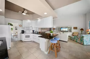 7687 Uliva Way, Sarasota, FL 34238 - Photo 6