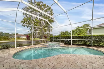 11709 Clubhouse Drive, Lakewood Ranch, FL 34202 - Photo 4