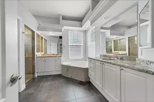 11709 Clubhouse Dr, Lakewood Ranch, FL 34202 - Photo 22