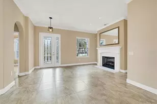 11709 Clubhouse Dr, Lakewood Ranch, FL 34202 - Photo 8